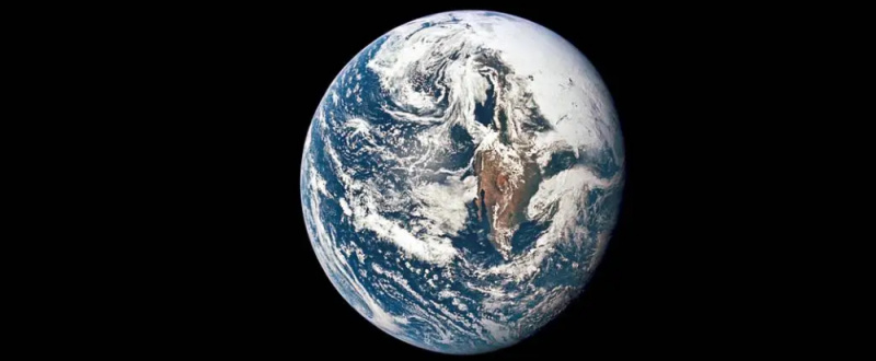 File:NASA Apollo 10 View of the Earth 1000.jpg
