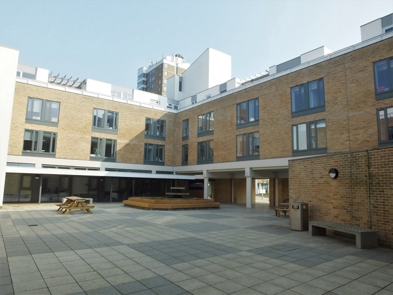 File:Item 25650 - Lancaster University - Furness College.jpeg