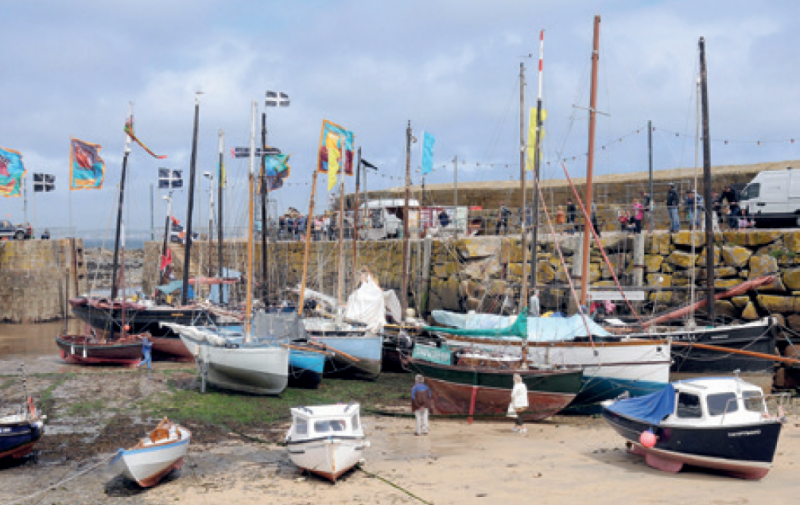 File:South Quay Mousehole.png