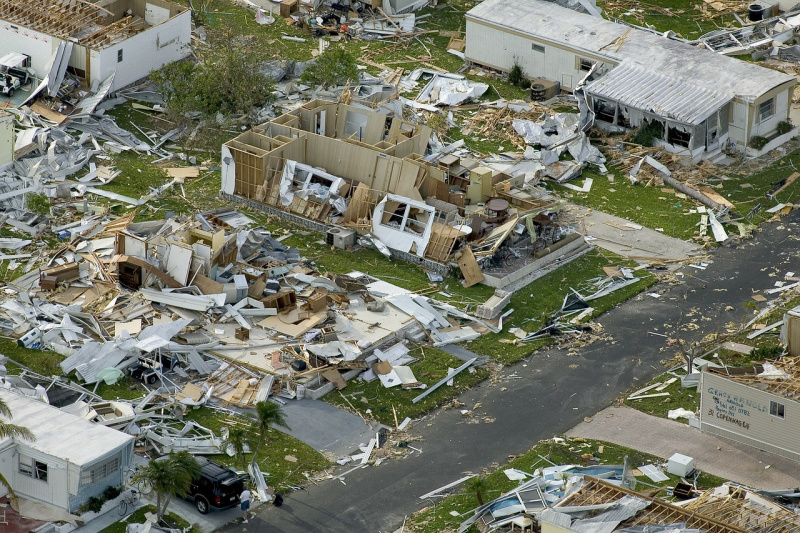 File:Hurricane-g4fa330870 1280.jpg
