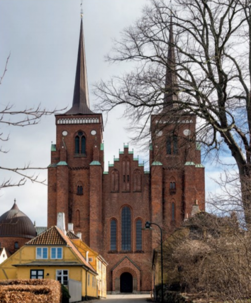 File:Roskilde Cathedral.png
