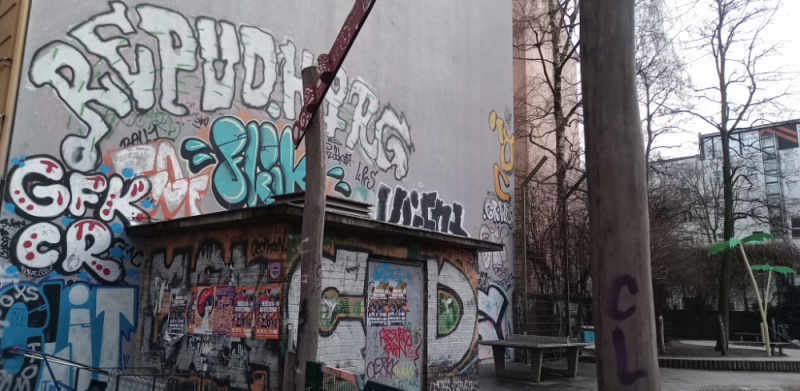 File:Graffiti 2 banner.jpg