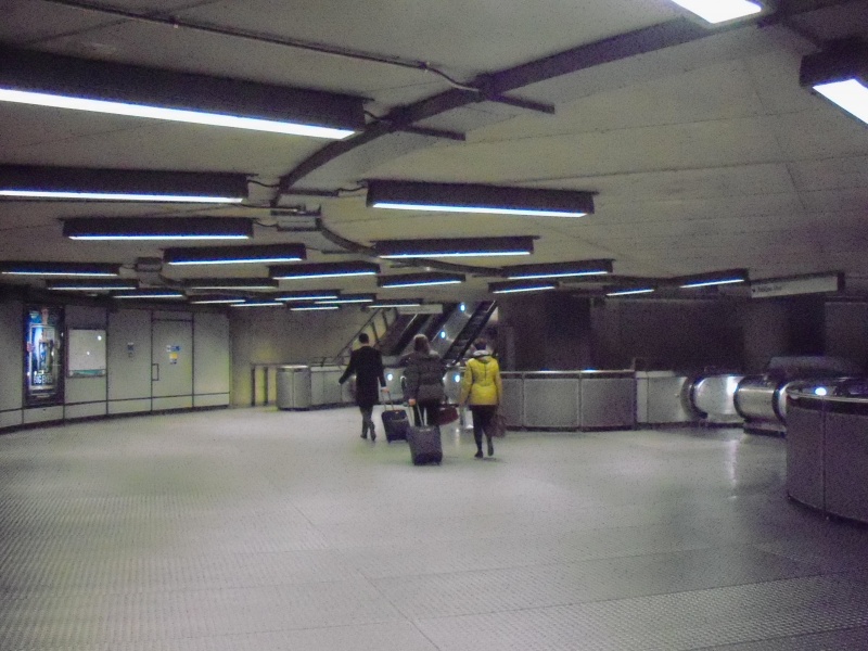 File:Westminster tube station (2).JPG