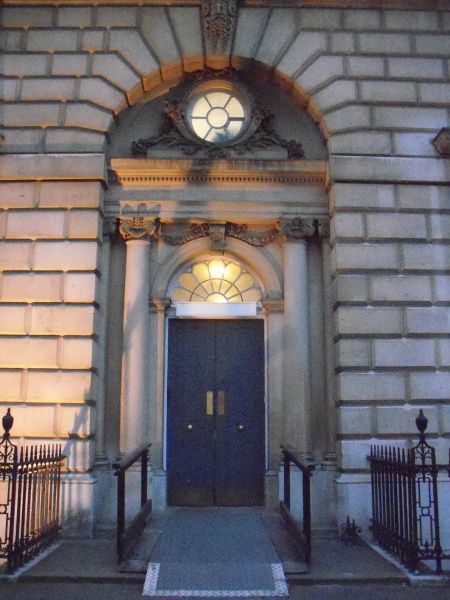 File:Classical doorway.JPG