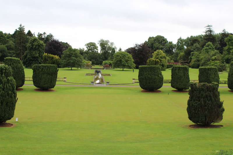 File:GreatLawnDyffrynGardens.jpg