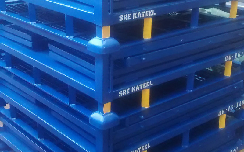 File:Pallets 20-crop-u127337.jpg