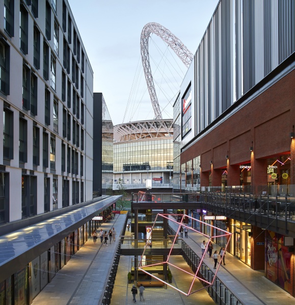 File:WembleyPark LondonDesignerOutlet Leslie Jones Hufton+Crow 028.jpg