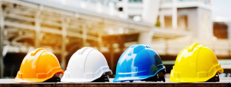 File:Construction hard hats-820px.jpg