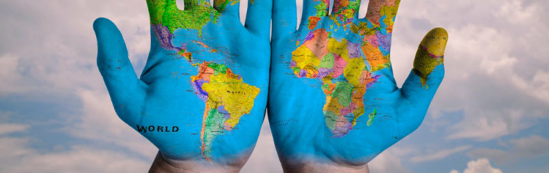 File:Globe hands-600497 1280.jpg