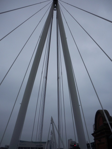 File:Hungerford bridge (4).JPG