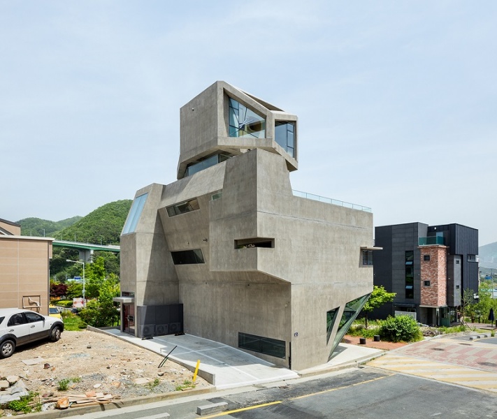 File:Resize 4.jpg