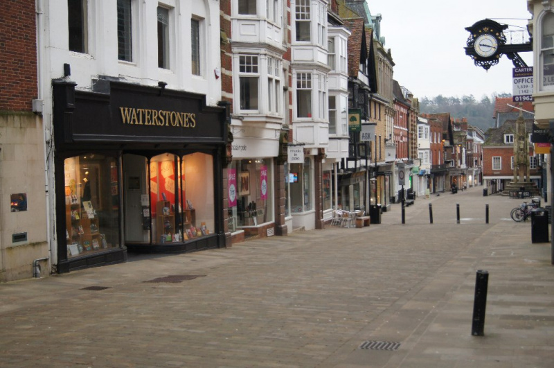 File:EmptyHighStreet.jpg