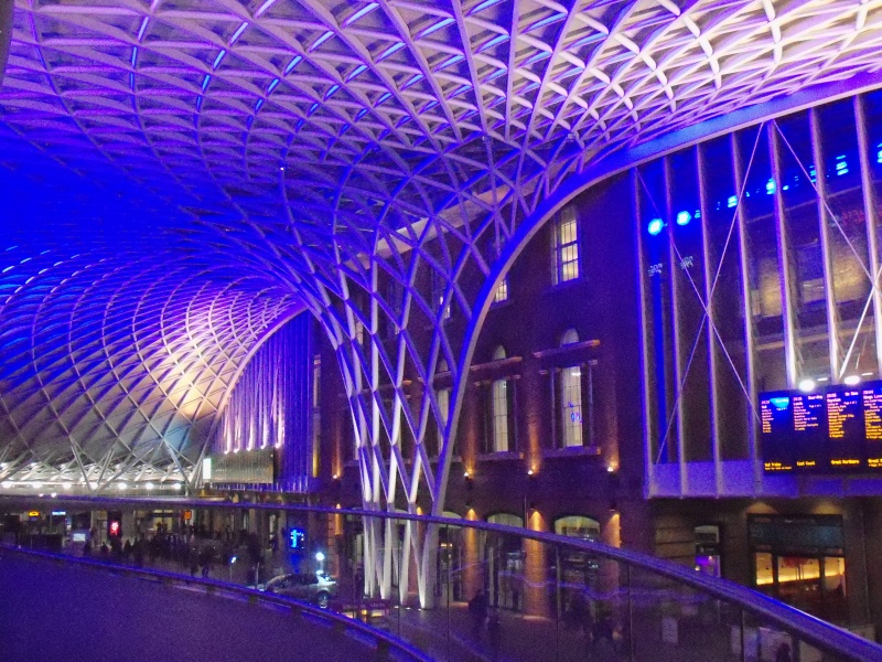 File:Kings cross station (7).JPG