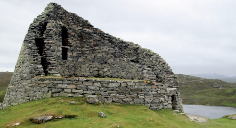 File:Carloway broch.jpg